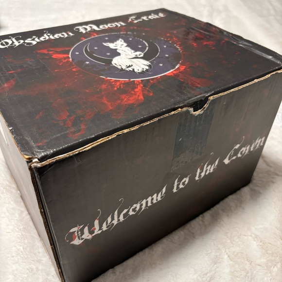Obsidian Moon Crate Jay Kristoff Box - Picture 16 of 16